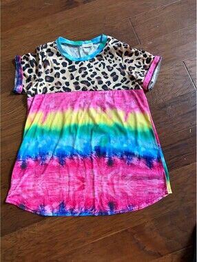 Southern Stitch Women's Colorful Leopard and Rainbow Tie-Dye T-Shirt, Size M